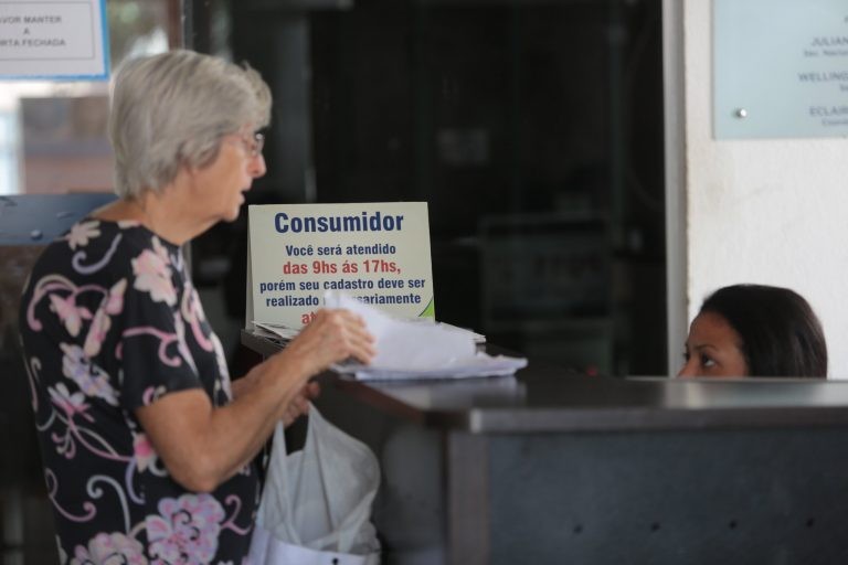 Audiência vai debater o aumento periódico dos preços dos planos para os mais velhos - (Foto: Enerson Cleiton/Prefeitura de Uberaba-MG)