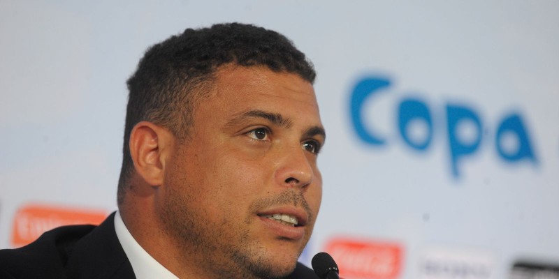 Ronaldo Fenômeno anuncia a compra do Cruzeiro