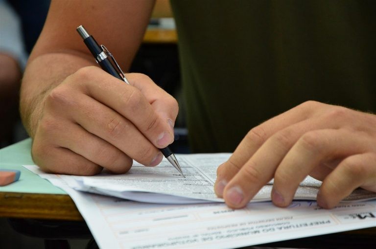 Para o governo, medida poderia restabelecer a vigência de concursos encerrados - (Foto: Ascom/Prefeitura de Votuporanga)