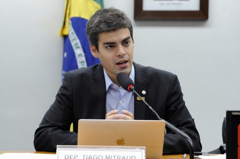 Mitraud: carreiras beneficiadas com imóveis funcionais já recebem salários elevados - (Foto: Gustavo Sales/Câmara dos Deputados)