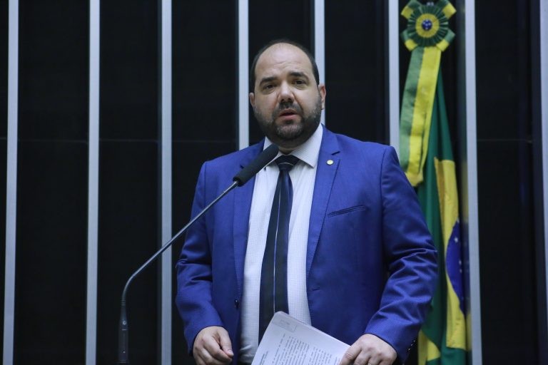 O autor do projeto, deputado Gurgel - (Foto: Paulo Sergio/Câmara dos Deputados)