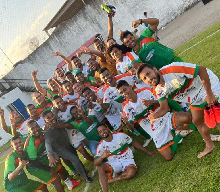 Coruripe goleia FF Atalaiense e avança rumo à classificação.