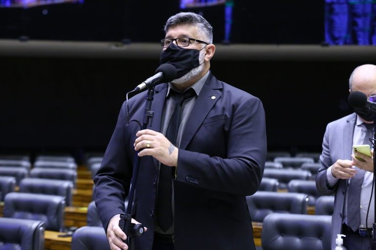 Frota: estandes de tiro não trazem benefício ao menor de 18 anos - (Foto: Cleia Viana/Câmara dos Deputados)
