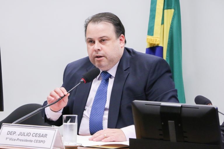 Deputado Júlio César Ribeiro, autor do projeto de lei - (Foto: Wesley Amaral/Câmara dos Deputados)