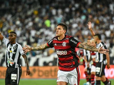 Flamengo vence o clássico contra o Botafogo