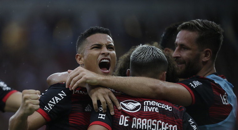 Flamengo vence o Vasco e está na final do Cariocão 2022