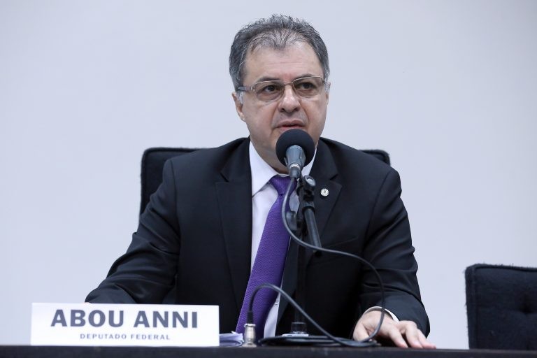 Anni: agentes de segurança terão ferramenta adicional para ampliar recuperação de veículos - (Foto: Cleia Viana/Câmara dos Deputados)