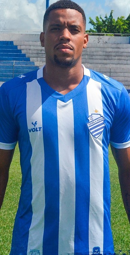 CSA lança novo uniforme