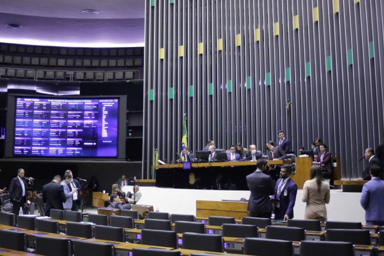 Plenário da Câmara dos Deputados durante votação do Congresso - (Foto: Paulo Sérgio/Câmara dos Deputados)