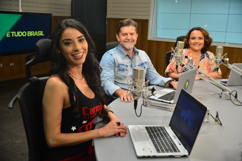 Rádio Nacional estreia nesta segunda o programa É Tudo Brasil