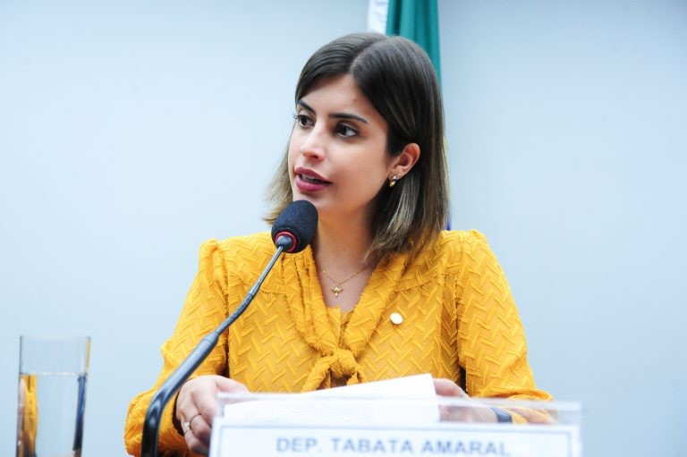 Tabata: “O período inicial da maternidade é muito intenso de demandas - (Foto: Billy Boss/Câmara dos Deputados)