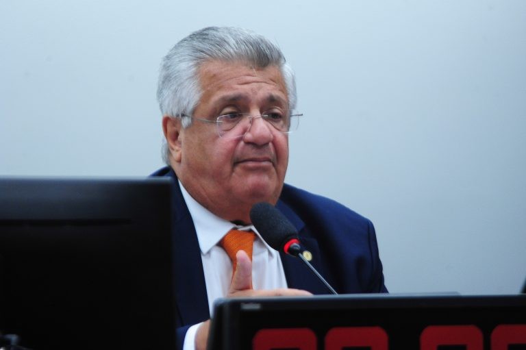 Abertura de mercado de transporte rodoviário de passageiros divide opiniões em audiência
