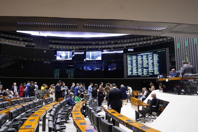Deputados em sessão do Plenário - (Foto: Paulo Sérgio/Câmara dos Deputados)