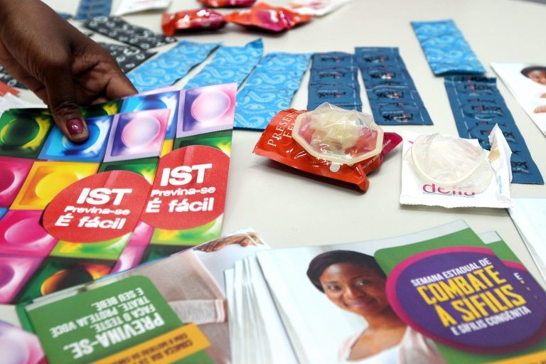 Campanha de prevenção a doenças sexualmente transmissíveis - (Foto: Camila Souza/Governo da Bahia)