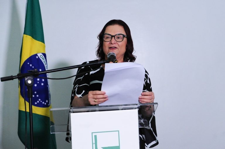 Professora Rosa Neide solicitou o debate - (Foto: Billy Boss/Câmara dos Deputados)