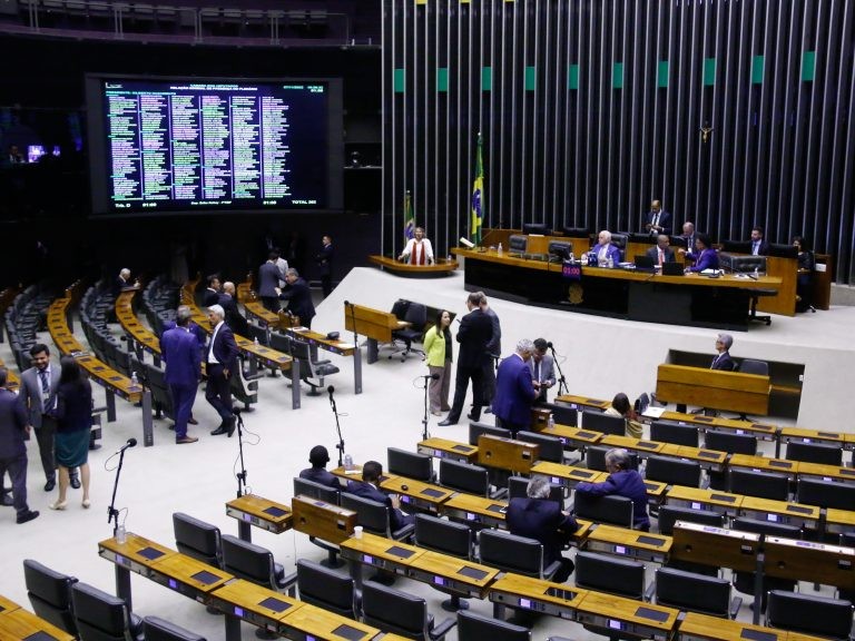 Deputados em sessão do Plenário - (Foto: Marina Ramos/ Câmara dos Deputados)