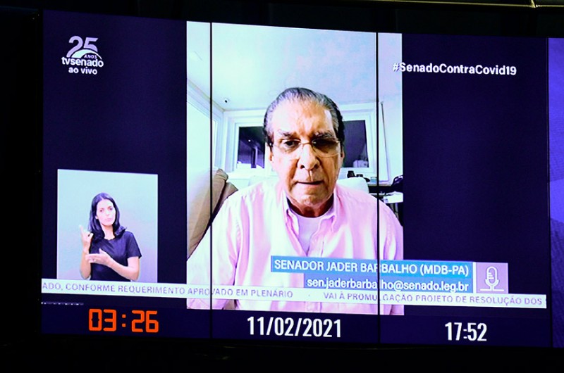 Jader Barbalho, autor da proposta: 