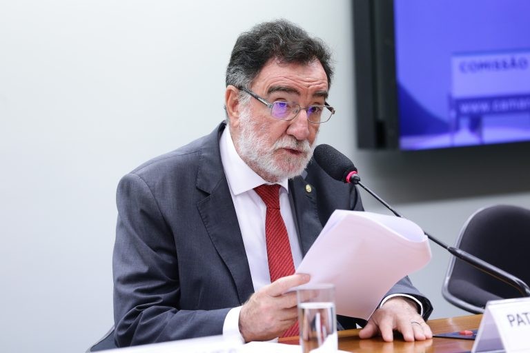 Patrus Ananias, relator do projeto de lei na CCJ - (Foto: Michel Jesus/ Câmara dos Deputados)