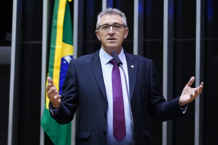 Heitor Schuch está em seu terceiro mandato de deputado federal - (Foto: Pablo Valadares / Câmara dos Deputados)