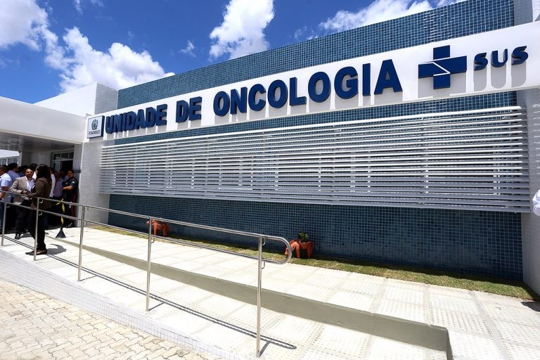 Grupo fiscaliza uso de recursos públicos e cumprimento dos prazos - (Foto: Hélia Scheppa/Governo de Pernambuco)