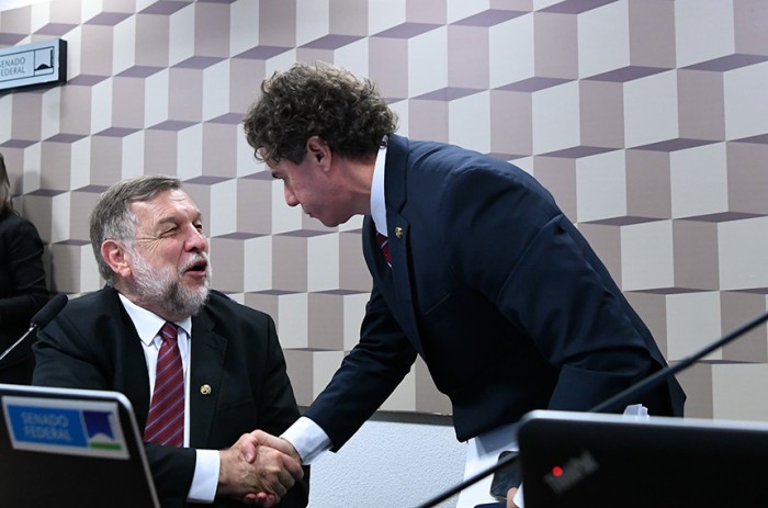 Projeto de Flávio Arns teve relatório favorável de Veneziano Vital do Rêgo; texto segue para a CCJ - Geraldo Magela/Agência Senado