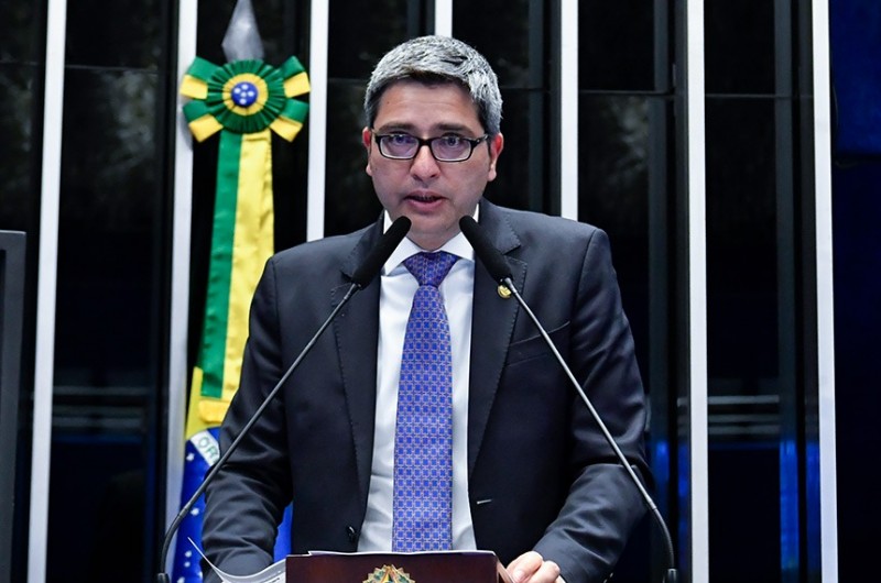 O senador Carlos Portinho (PL-RJ) vai propor que leilão do Capanema seja trocado pelos R$15 milhões da venda do campo de aviação de Saquarema para a Prefeitura daquela cidade - Agência Senado