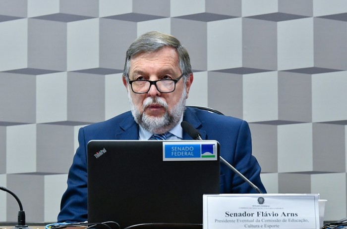 Flávio Arns preside a Comissão de Educação - Foto: Waldemir Barreto/Agência Senado
