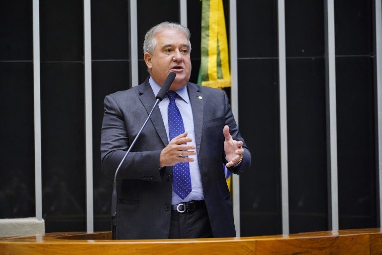 Augusto Coutinho recomendou a rejeição do projeto de lei - (Foto: Pablo Valadares/Câmara dos Deputados)