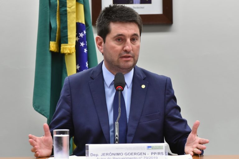 Goergen vai apresentar seu parecer na próxima semana - (Foto: Reila Maria/Câmara dos Deputados)
