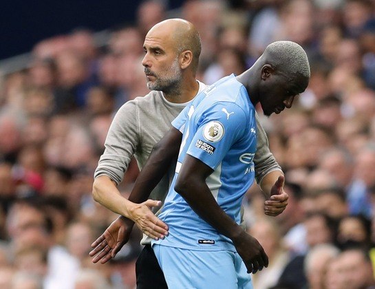 Jogador do City é afastado após múltiplas acusações de estupro