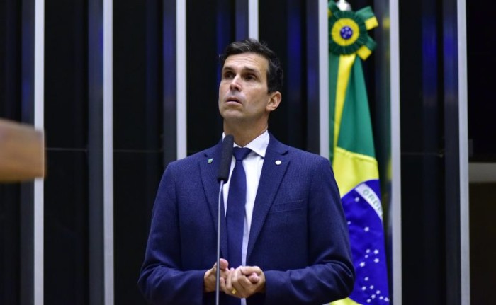 Luiz Lima ouviu atletas, empresários e especialistas para elaborar parecer - (Foto: Zeca Ribeiro / Câmara dos Deputados)