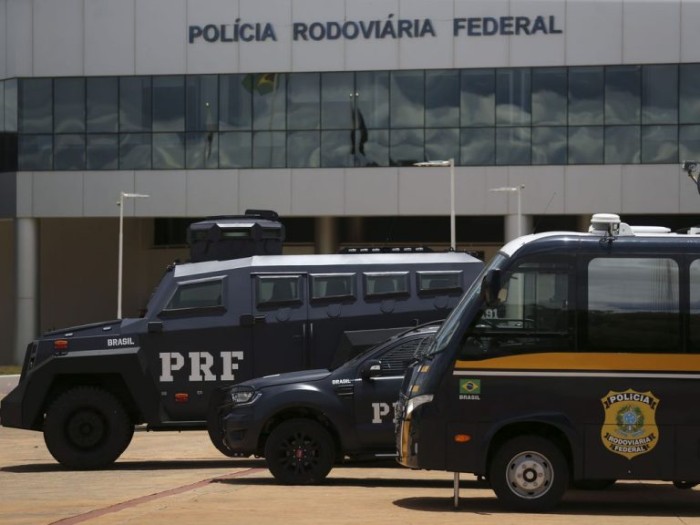 Comissão debate criação de datas comemorativas da Polícia Rodoviária Federal