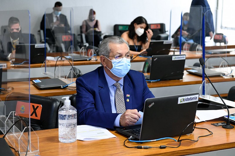 Aprovado pela CAS, o PL 5.503/2019 segue para a Comissão de Assuntos Econômicos; o senador Jayme Campos (DEM-MT) apresentou relatório favorável ao projeto do senador Paulo Paim (PT-RS) - Roque de Sá/Agência Senado
