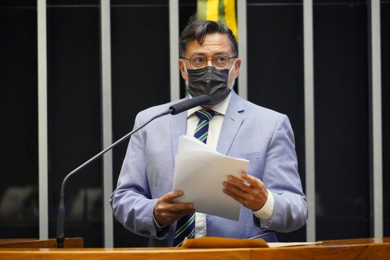 Para Eduardo Barbosa, o projeto é oportuno e conveniente - (Foto: Pablo Valadares/Câmara dos Deputados)