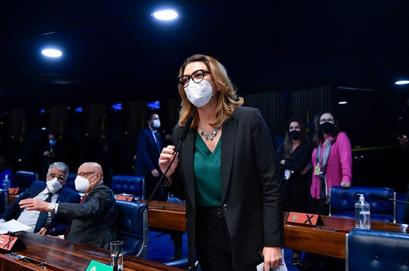 A PEC foi proposta pela senadora Leila Barros (Cidadania-DF)