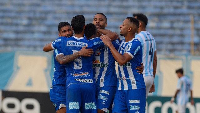 CSA vence o Londrina no estádio do café