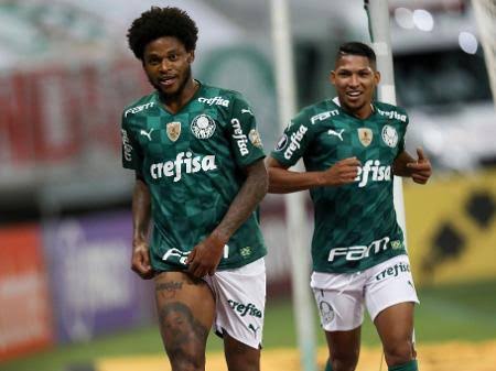 Palmeiras vence Chapecoense fora de casa