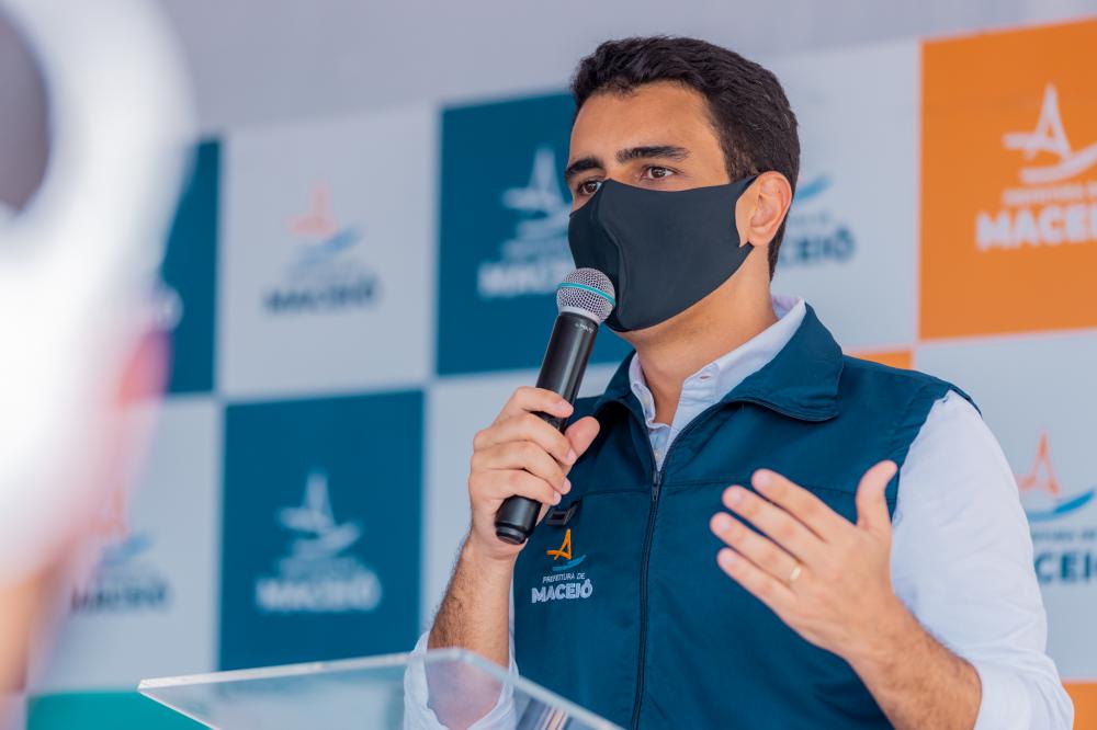 Prefeito JHC autoriza mais uma transferência de renda para famílias em situação de vulnerabilidade social. Foto: Edvan Ferreira