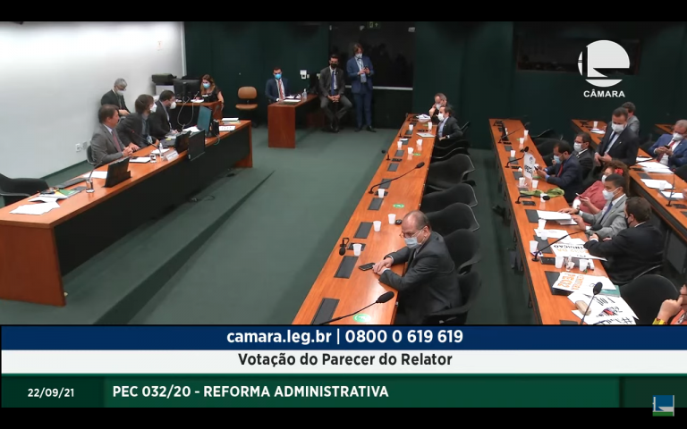 Comissão da Reforma Administrativa em reunião na noite desta quarta-feira - (Foto: Reprodução/TV Câmara)