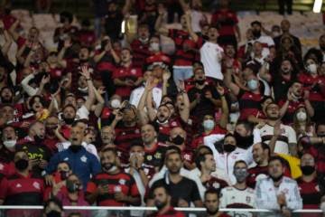 Flamengo vence o Barcelona-EQU no Maracanã e fica perto da final da Libertadores