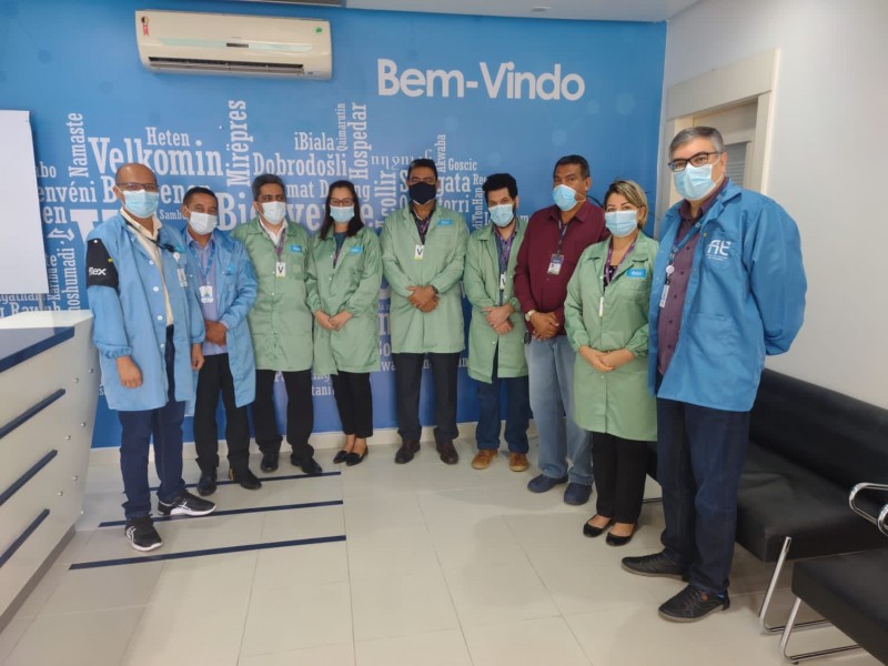 Sedecti visita fábrica Flextronics