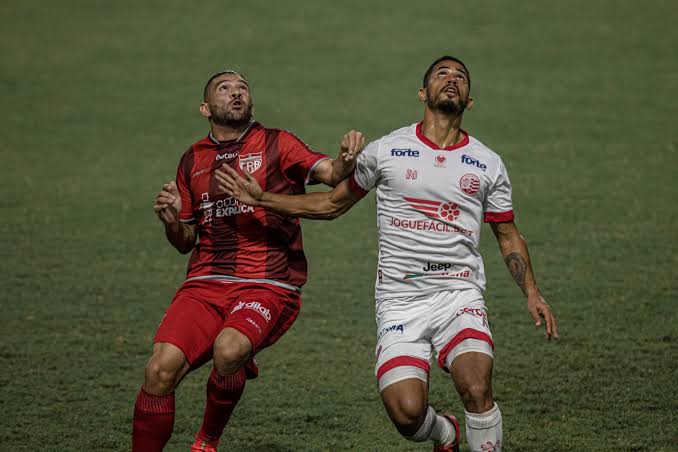 CRB vence Náutico fora de casa