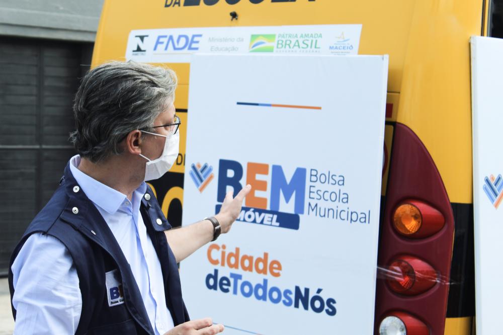 BEM Móvel garante benefício à famílias de diversos bairros da capital