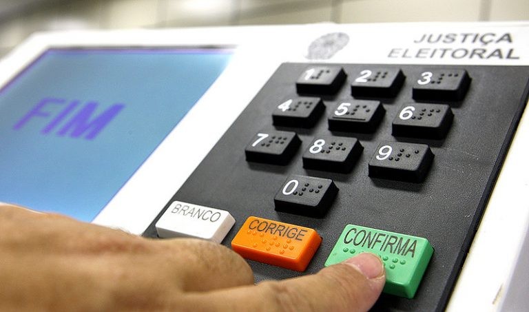 Projeto destina R$ 397,8 mil para divulgação da urna eletrônica no exterior - (Foto: Roberto Jayme/Ascom/TSE)