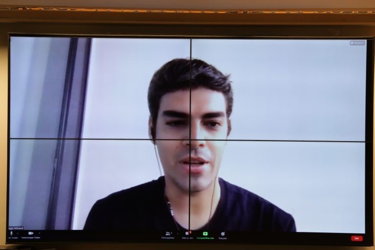 Tiago Mitraud: 