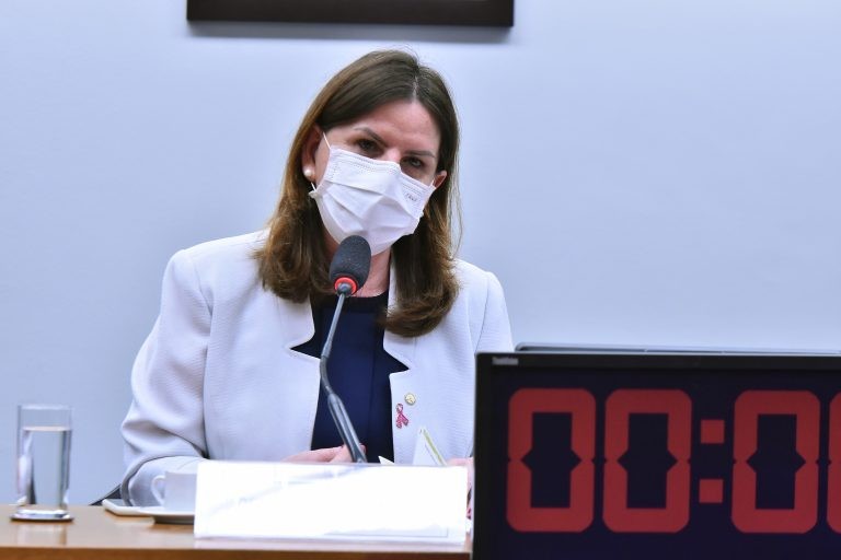 Carmen Zanotto incluiu a exigência de que planos de saúde custeiem o exame - (Foto: Reila Maria/Câmara dos Deputados)