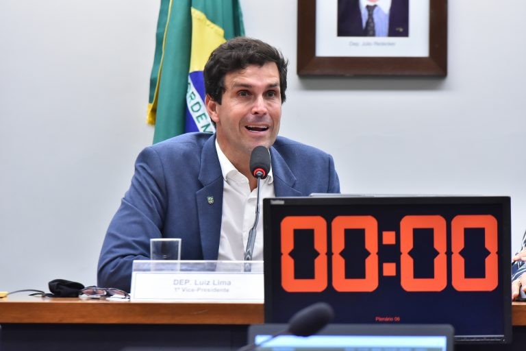 Deputado Luiz Lima, relator do projeto do Senado - (Foto: Reila Maria/Câmara dos Deputados)
