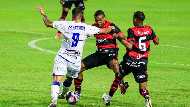 CSA vence Vitória fora de casa