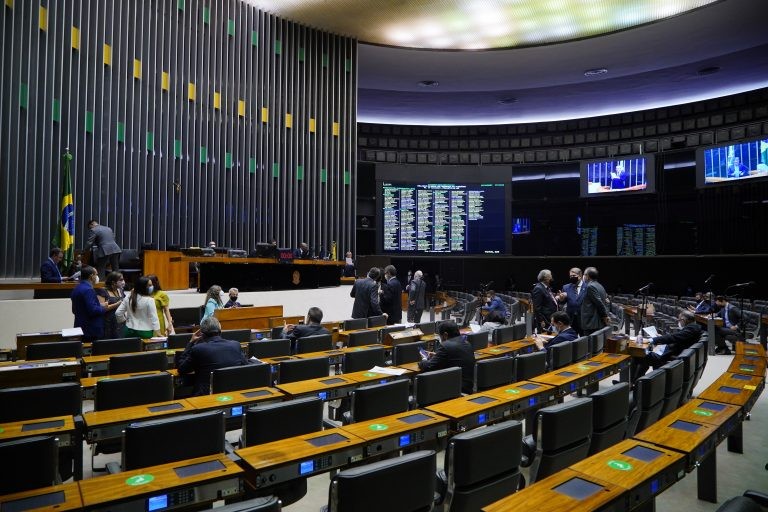 Foram convocadas sessões de votação a partir de segunda-feira, às 18 horas - (Foto: Pablo Valadares/Câmara dos Deputados)