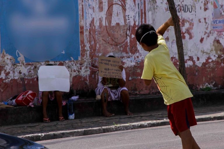 Uma das recomendações da ONU é a garantia de habitação para crianças e adolescentes - (Foto: João Viana/Prefeitura de Manaus)